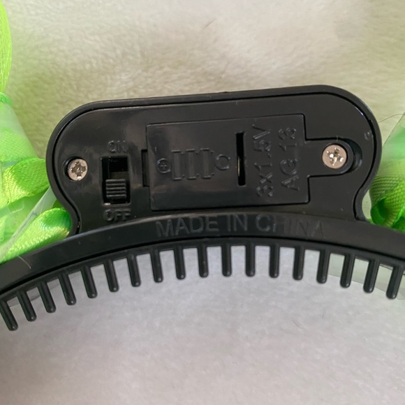 LED flickering neon green raver cyber locks - Picture 5 of 5